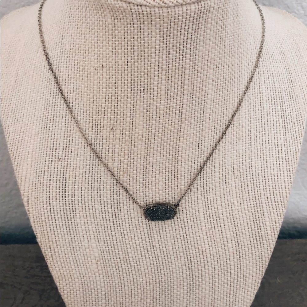 Kendra Scott silver necklace!